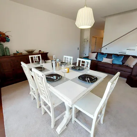 Hébergement de vacances Casa De Luxo Em Esposende